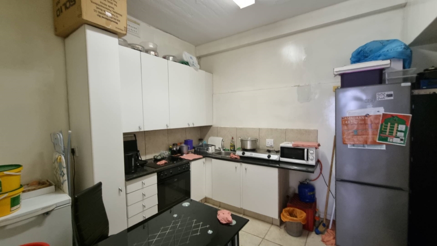 To Let Commercial Property for Rent in Salt River Western Cape